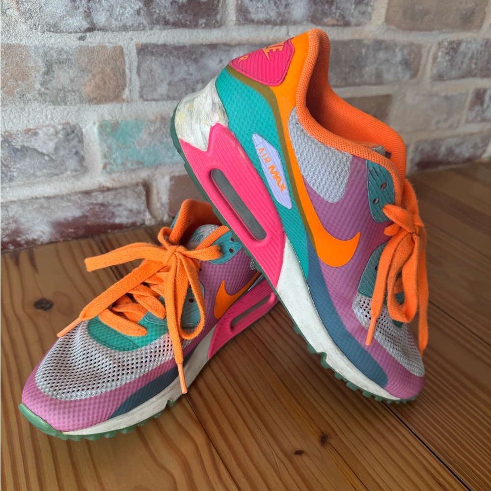 NIKE AIR MAX 90 HYPERFUSE PREMIUM